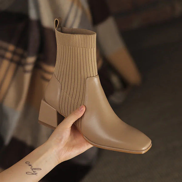 Lulu - Platform Boots, Comfort and Feminine Elegance