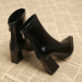 Libby - The Perfect Balance of Sophistication and Comfort