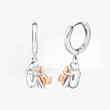 Cat Hug Earring (Round Clasp)